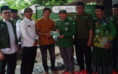 LAZISNU PCNU Pontianak Salurkan Bantuan untuk Korban Angin Puting Beliung di Kecamatan Palas